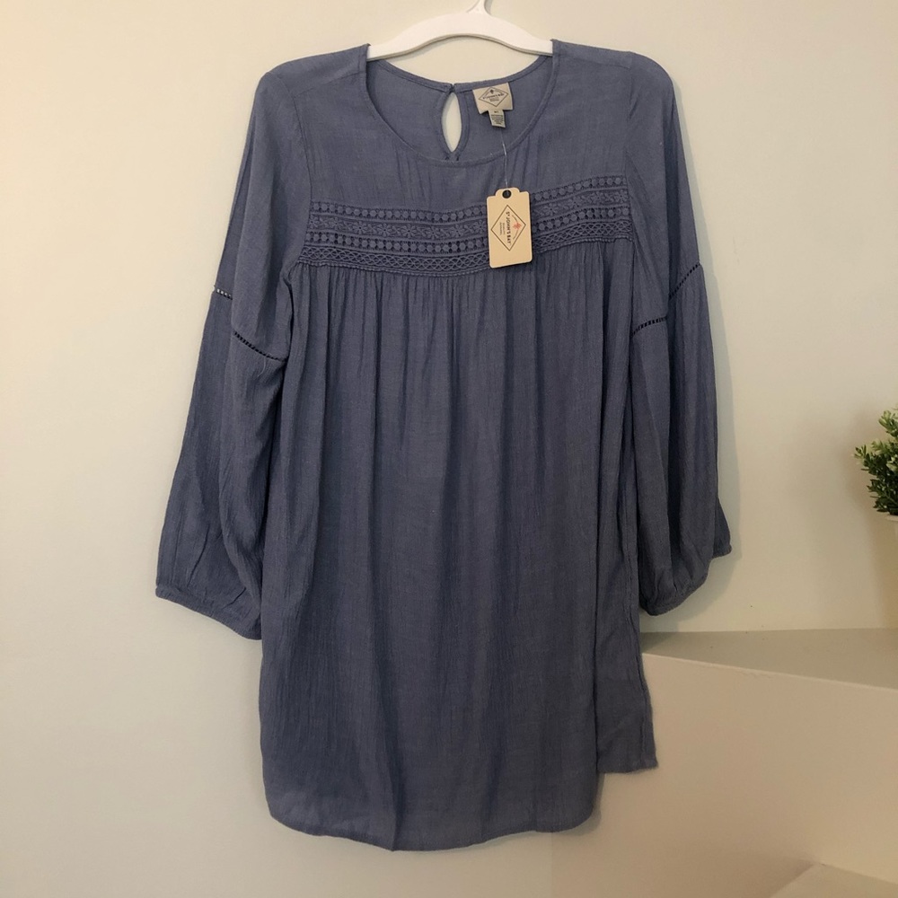 Long sleeve blue shirt!